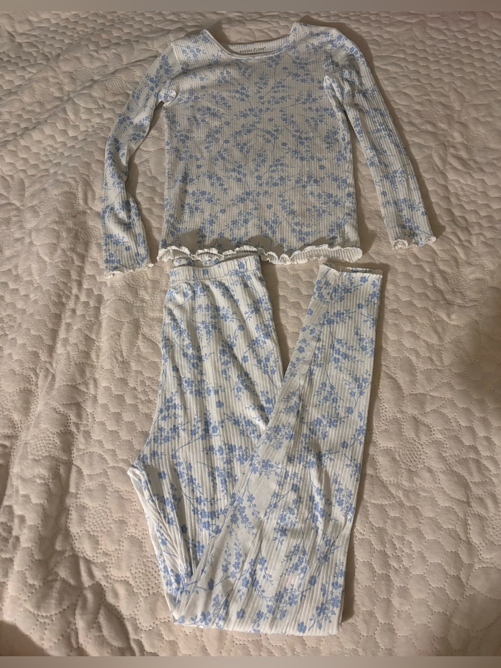 Girls White and Light Blue Floral Ribbed Long-Sleeve Pajama Set